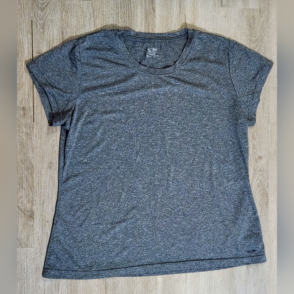 Champion Shirt Sleeve Top Size XL